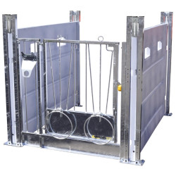 Case à veau HYGIENE PRO GM à cloisons PE amovibles Case à veau HYGIENE PRO GM à cloisons PE amovibles
