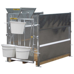 Façade pour case à veaux métallique galvanisée