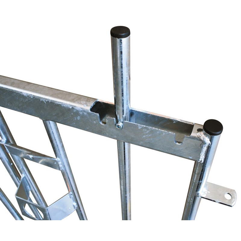 Façade pour case à veaux métallique galvanisée