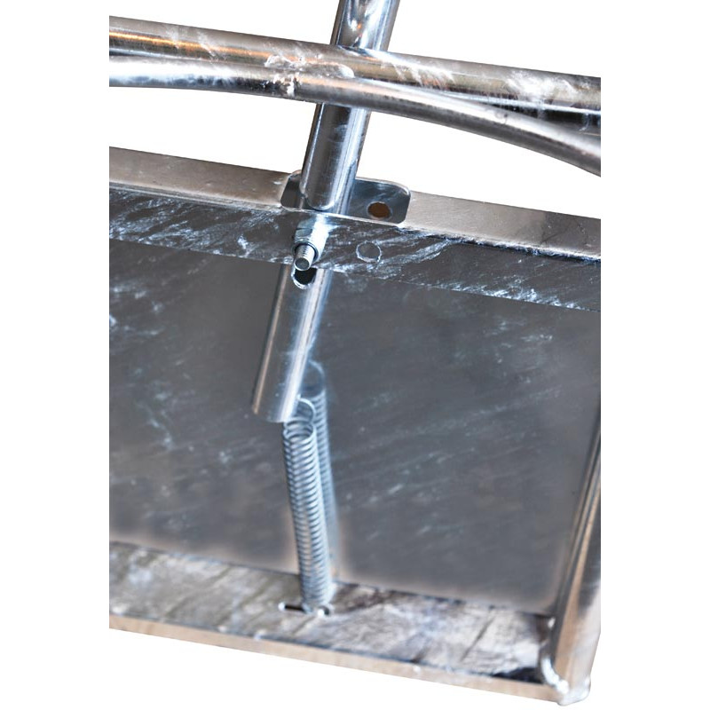 Façade pour case à veaux métallique galvanisée