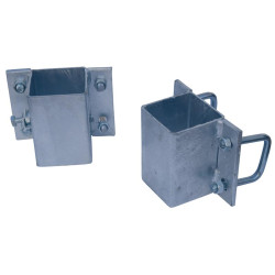 Bride de fixation avec 4 étriers carré de 60 mm pour poteau carré 80x80 mm