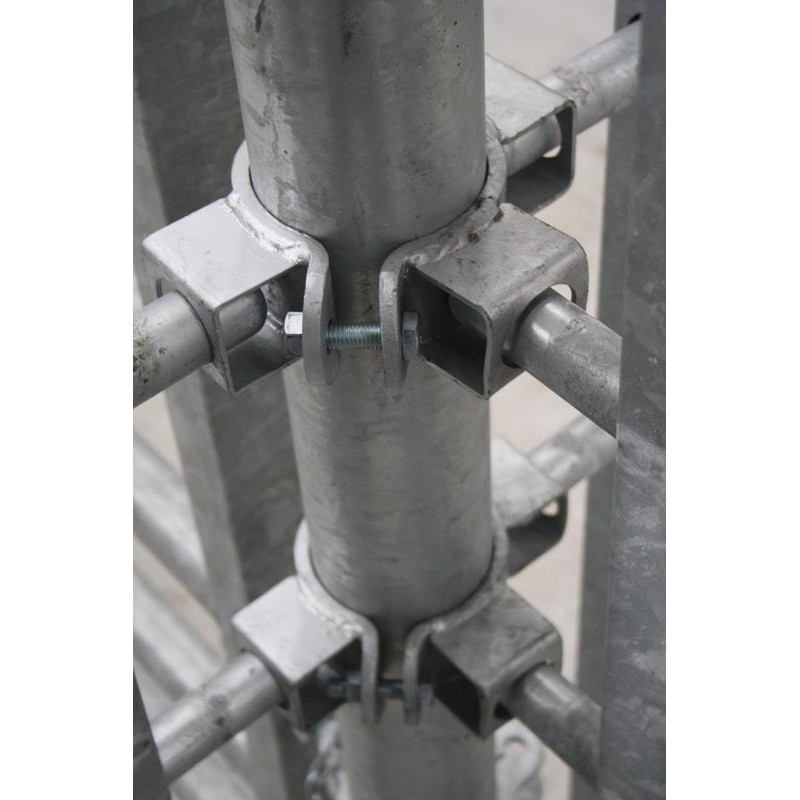 1/2 bride Ø 102 mm à réception de 2 verrous dans l'axe 1/2 bride Ø 102 mm à réception de 2 verrous dans l'axe