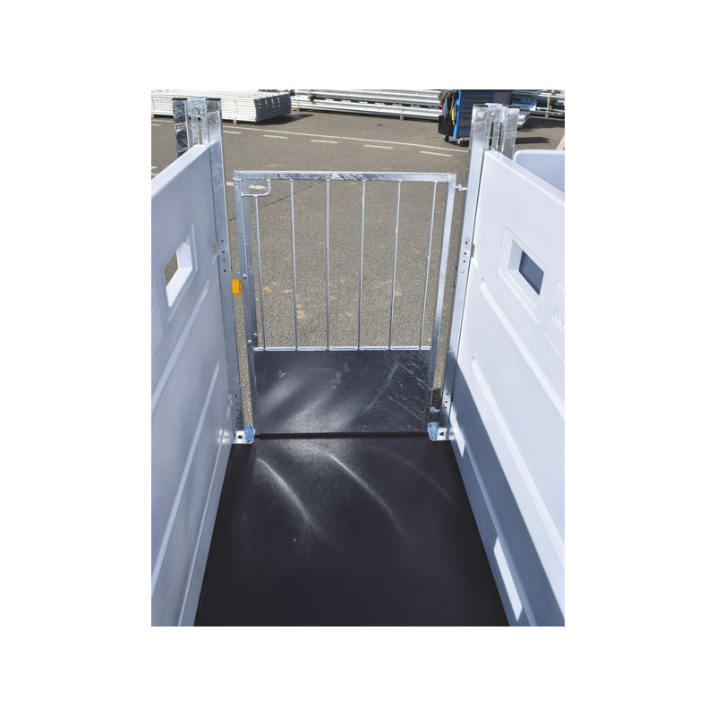 Portillon arrière barreaudé pour case à veaux HYGIENE PRO GM