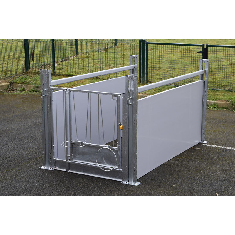 Case à veau STANDARD GM à cloisons PVC amovibles Long. 2,40 m